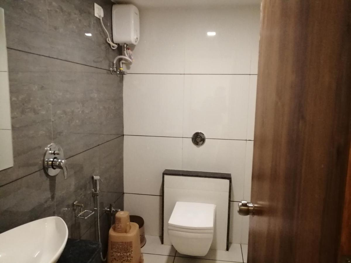 Hotel Golden City Vadodara Zewnętrze zdjęcie