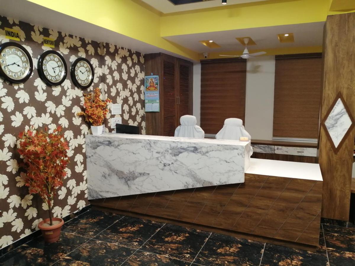 Hotel Golden City Vadodara Zewnętrze zdjęcie