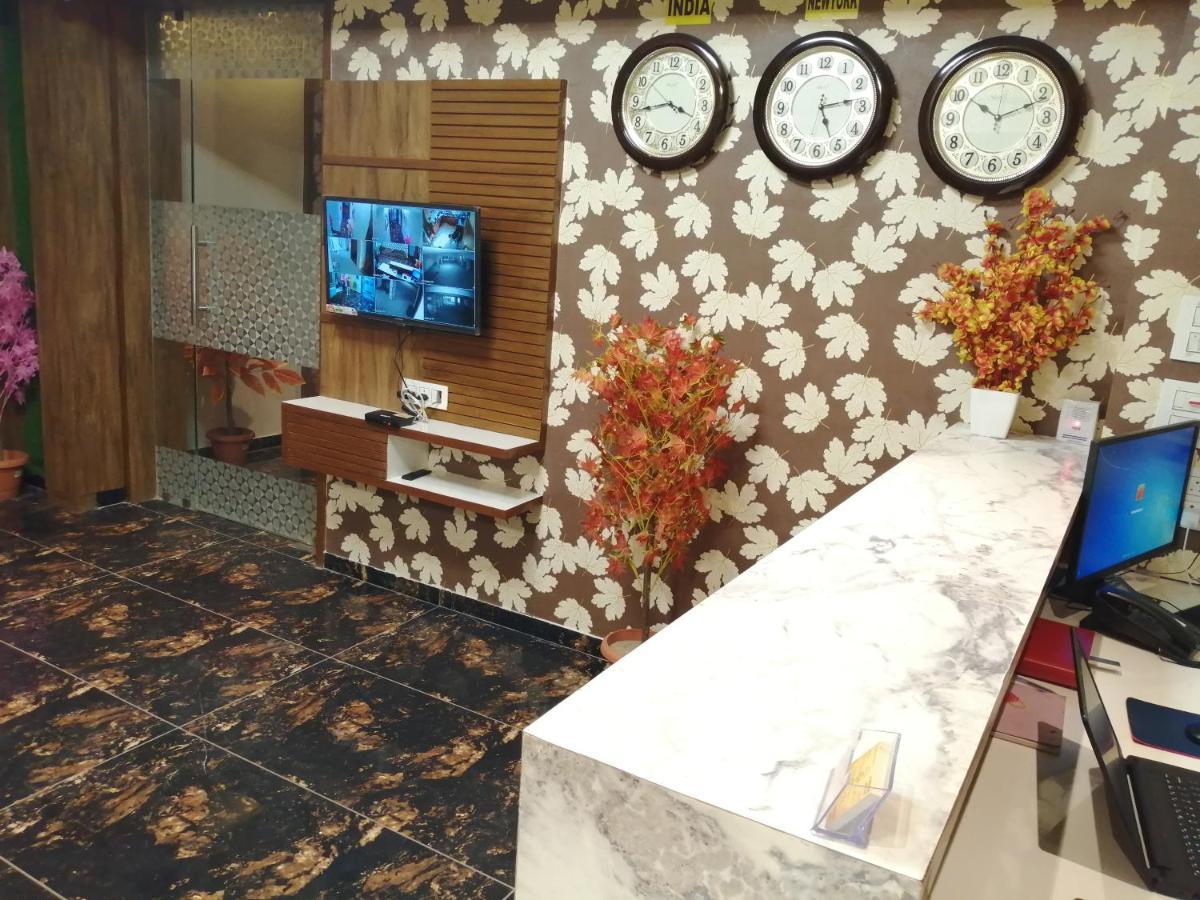 Hotel Golden City Vadodara Zewnętrze zdjęcie
