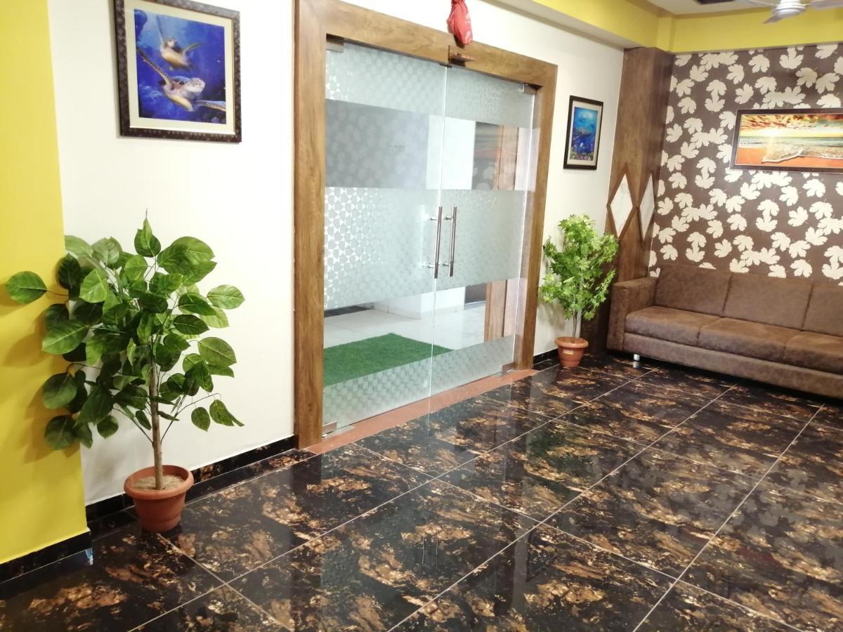 Hotel Golden City Vadodara Zewnętrze zdjęcie